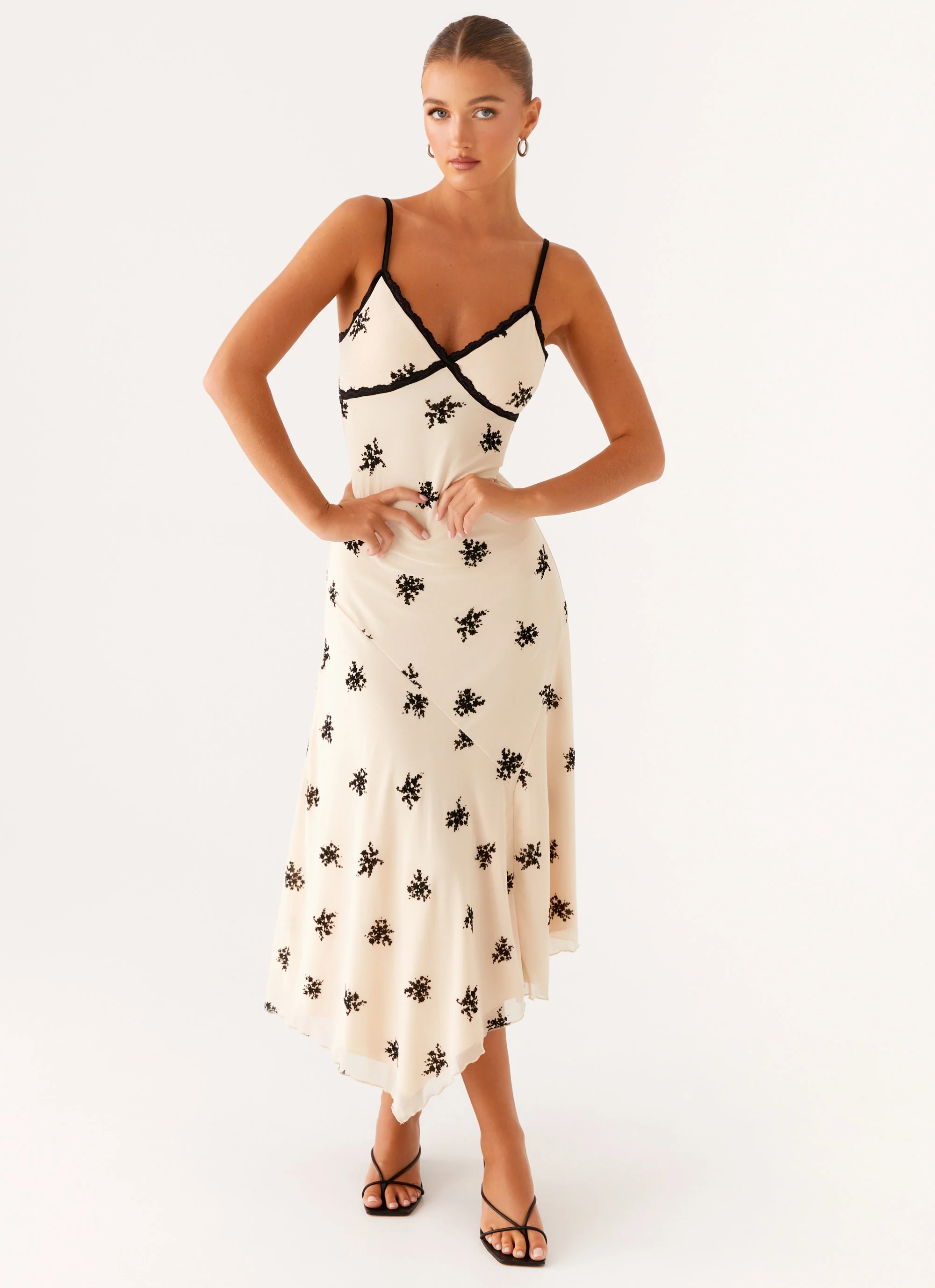 Amelia Midi Dress - Nude - Image 5